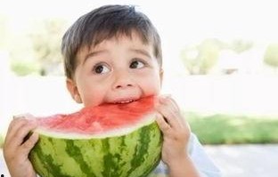 娱乐吃瓜的小光哥哥是谁,他是谁？背后的故事与影响力