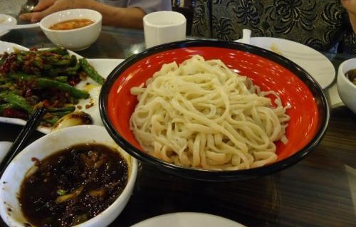 娱乐吃瓜酱吃面条视频下载,一网打尽美食与娱乐的双重享受